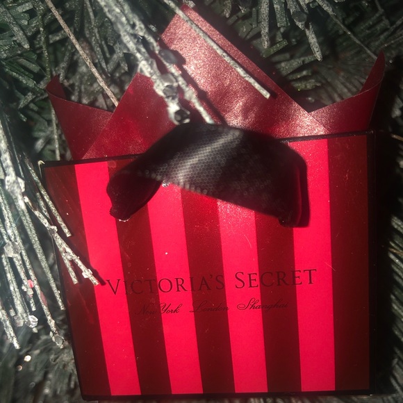 Victoria Secret Christmas Tree , Store Display, - Picture 4 of 8